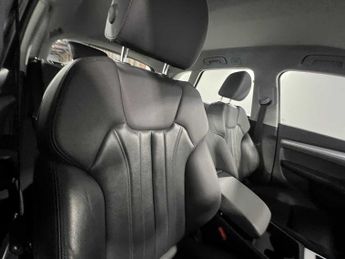 Audi Q5 Sport 40 TDI quattro 204 PS S tronic