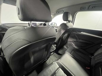 Audi Q5 Sport 40 TDI quattro 204 PS S tronic