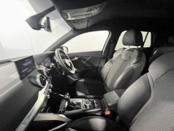 Audi Q2 S line 35 TFSI  150 PS S tronic