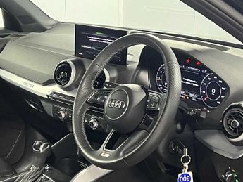 Audi Q2 S line 35 TFSI  150 PS S tronic