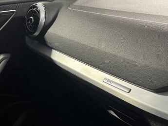 Audi Q2 S line 35 TFSI  150 PS S tronic