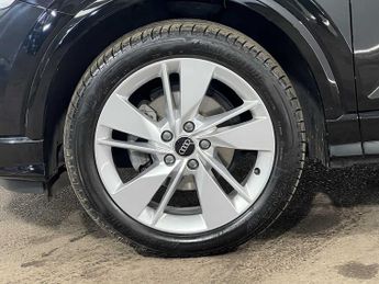Audi Q2 S line 35 TFSI  150 PS S tronic