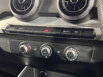 Audi Q2 S line 35 TFSI  150 PS S tronic
