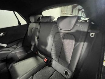 Audi Q2 S line 35 TFSI  150 PS S tronic