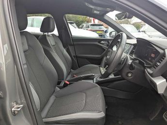 Audi A1 Sportback S line 35 TFSI  150 PS S tronic