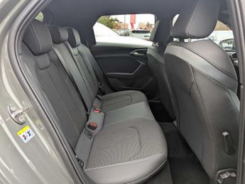 Audi A1 Sportback S line 35 TFSI  150 PS S tronic