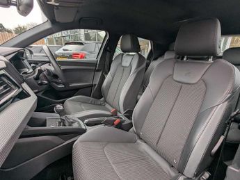 Audi A1 Sportback S line 35 TFSI  150 PS S tronic