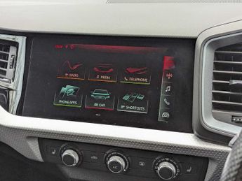 Audi A1 Sportback S line 35 TFSI  150 PS S tronic