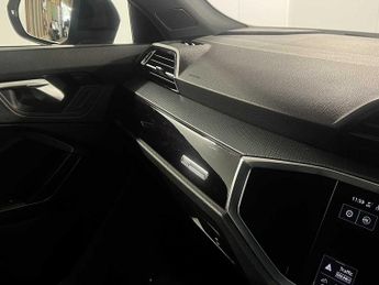 Audi Q3 Black Edition 35 TFSI  150 PS S tronic