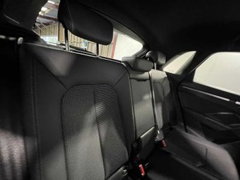 Audi Q3 Black Edition 35 TFSI  150 PS S tronic