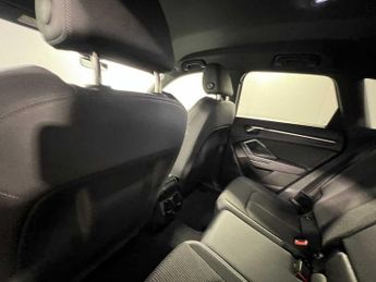 Audi Q3 Black Edition 35 TFSI  150 PS S tronic