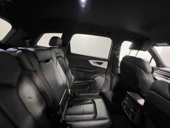 Audi Q7 S line 45 TDI quattro 231 PS tiptronic