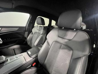 Audi A6 Avant S line 40 TFSI  204 PS S tronic