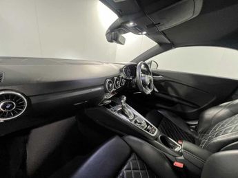 Audi TTS Roadster TFSI  306 PS S tronic