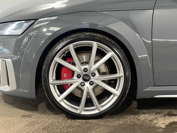 Audi TTS Roadster TFSI  306 PS S tronic