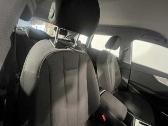 Audi A4 Avant Technik 35 TFSI  150 PS S tronic