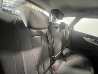 Audi A4 Avant Technik 35 TFSI  150 PS S tronic