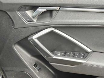 Audi Q3 S line 40 TFSI quattro 190 PS S tronic