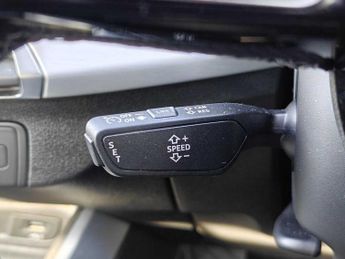 Audi Q2 S line 35 TFSI  150 PS S tronic