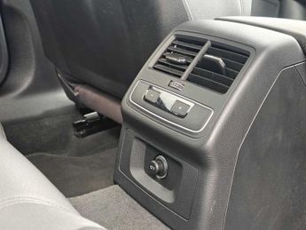 Audi A4 Avant Sport Edition 35 TDI  163 PS S tronic