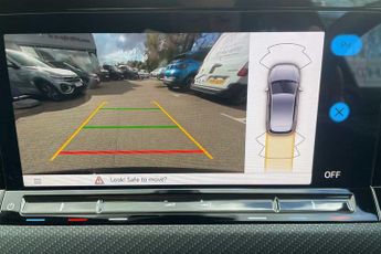 Volkswagen Golf 1.5 eTSI 150 R-Line 5dr DSG