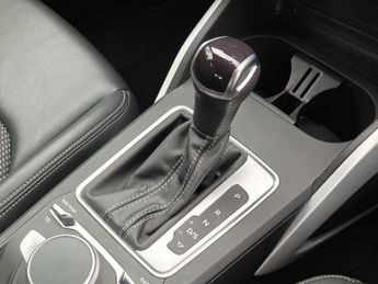 Audi Q2 S line 35 TFSI  150 PS S tronic