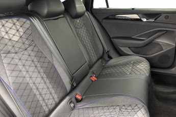 Volkswagen Passat 1.5 TSI eHybrid 272 R-Line 5dr DSG