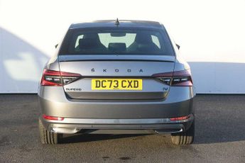 SKODA Superb 1.4 TSI SportLine Plus iV DSG Hatchback