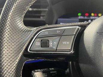 Audi A3 Saloon Edition 1 35 TFSI  150 PS S tronic