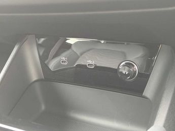 Audi A6 Avant Edition 1 e-tron performance  270,00 kW