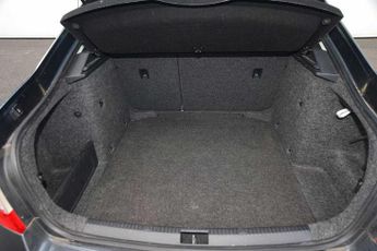 SKODA Octavia 1.6 TDI SE Business (110PS) DSG 5Dr H/Back