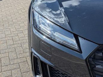Audi TT Coup- Black Edition 45 TFSI quattro 245 PS S tronic