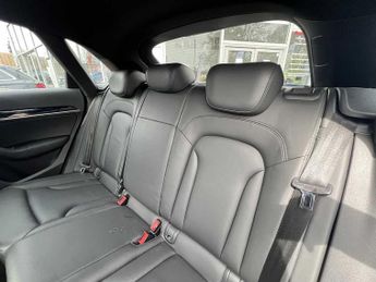 Audi Q3 Black Edition 2.0 TFSI quattro 180 PS S tronic