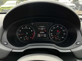 Audi Q3 Black Edition 2.0 TFSI quattro 180 PS S tronic