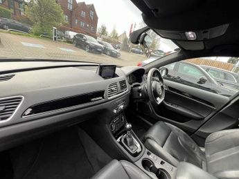 Audi Q3 Black Edition 2.0 TFSI quattro 180 PS S tronic