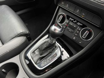 Audi Q3 Black Edition 2.0 TFSI quattro 180 PS S tronic