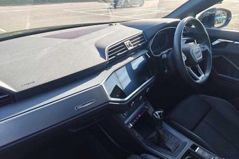 Audi Q3 S line 35 TFSI  150 PS S tronic
