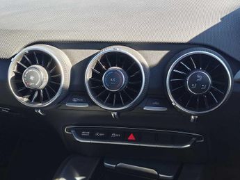 Audi TT Roadster Final Edition 40 TFSI  197 PS S tronic