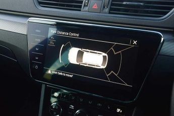 SKODA Superb Diesel Estate 2.0 TDI CR 200 Sport Line Plus 5dr DSG