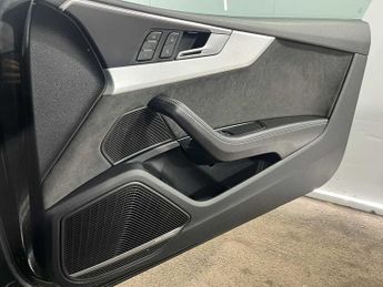 Audi Rs 5 RS 5 Coup-  2.9 TFSI quattro 450 PS tiptronic