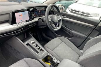 Volkswagen Golf 1.5 eTSI 150 Life 5dr DSG
