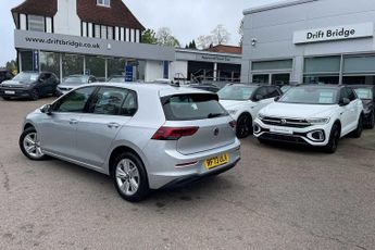 Volkswagen Golf 1.5 eTSI 150 Life 5dr DSG