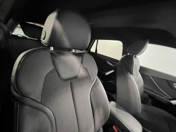 Audi Q2 S line 35 TFSI  150 PS S tronic