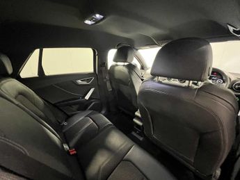 Audi Q2 S line 35 TFSI  150 PS S tronic