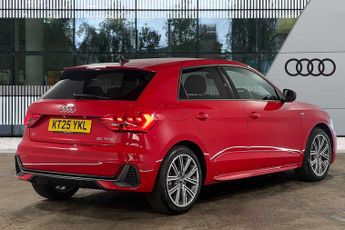Audi A1 Sportback S line 30 TFSI  116 PS S tronic