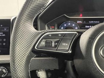 Audi A1 Sportback S line 30 TFSI  116 PS S tronic