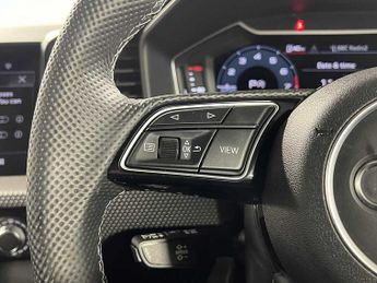 Audi A1 Sportback S line 30 TFSI  116 PS S tronic
