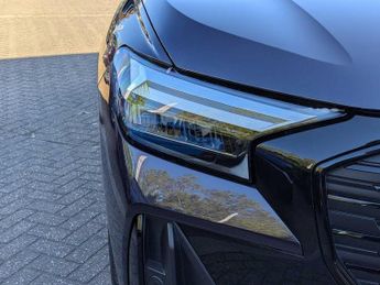 Audi Q4 E-tron Q4  (S) Black Edition 40 e-tron  150,00 kW