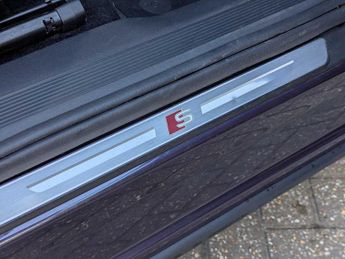 Audi Q4 E-tron Q4  (S) Black Edition 40 e-tron  150,00 kW