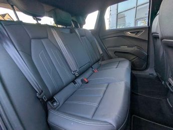 Audi Q4 E-tron Q4  (S) Black Edition 40 e-tron  150,00 kW